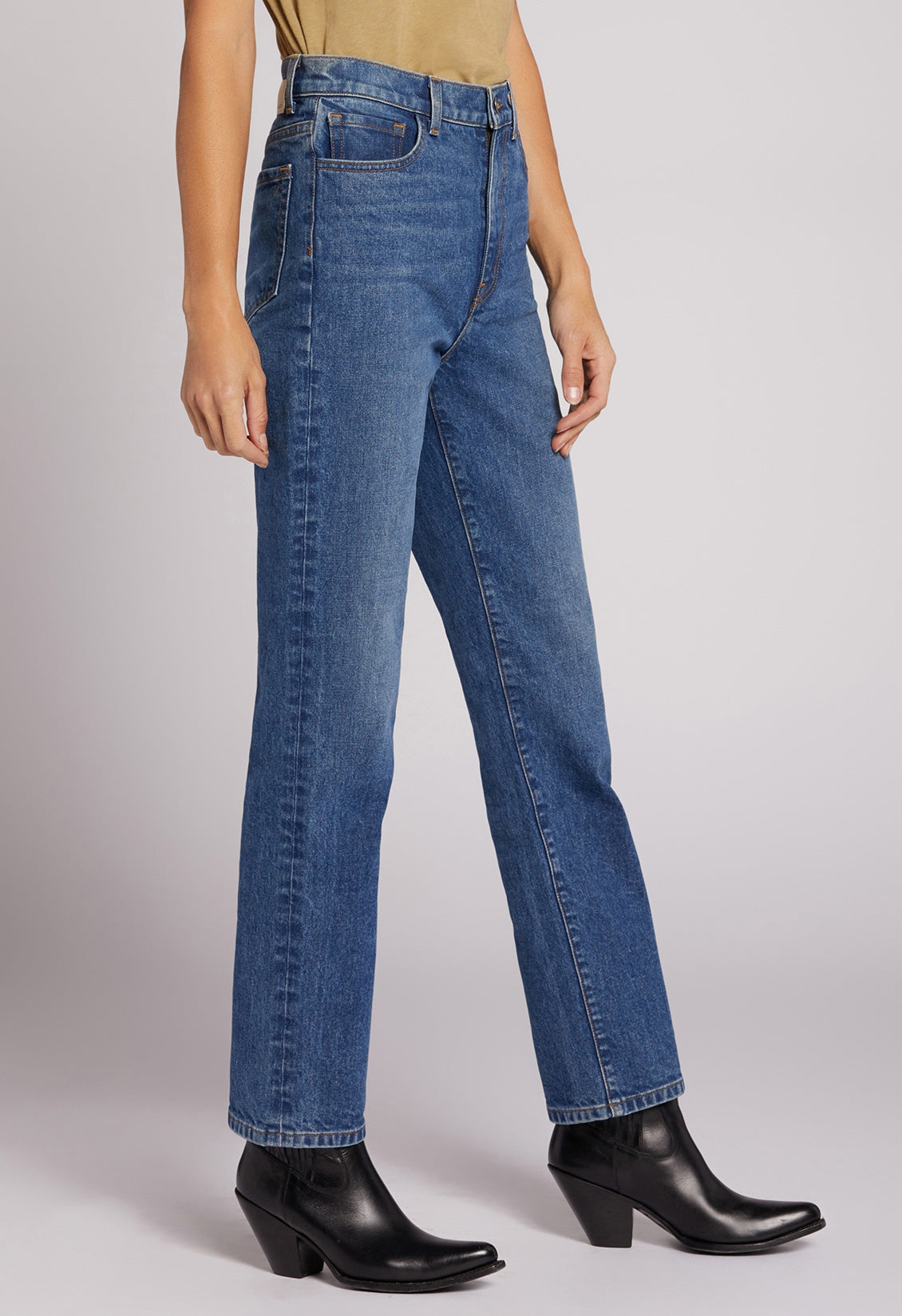 The Soulmate High Rise Slim Straight Jean Lighthouse Medium Blue | Lighthouse